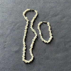 Mother of Pearl Choker / Necklace with a bracelet set